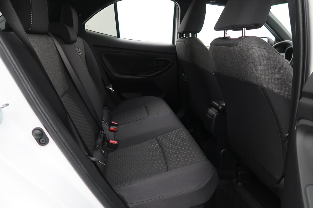 TOYOTA Yaris Cross 2025