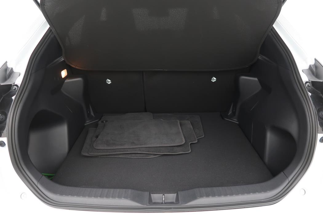 TOYOTA Yaris Cross 2025