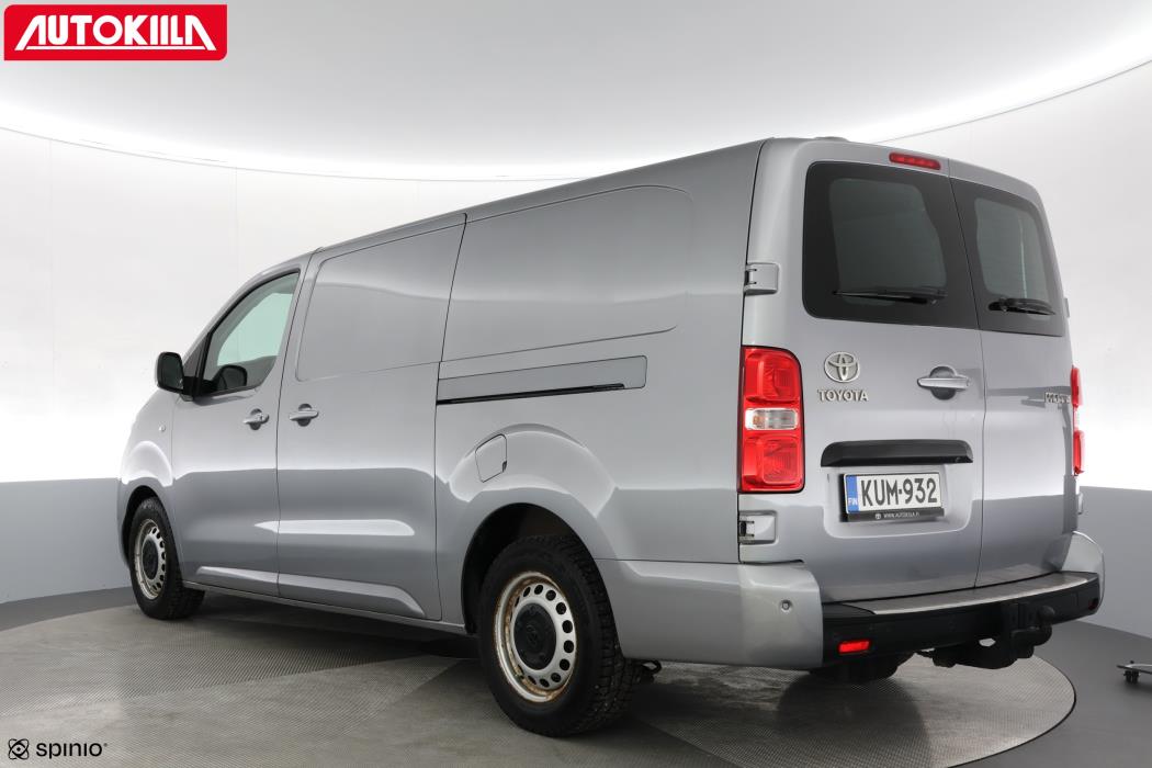 TOYOTA Proace 2021