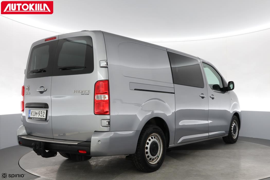 TOYOTA Proace 2021