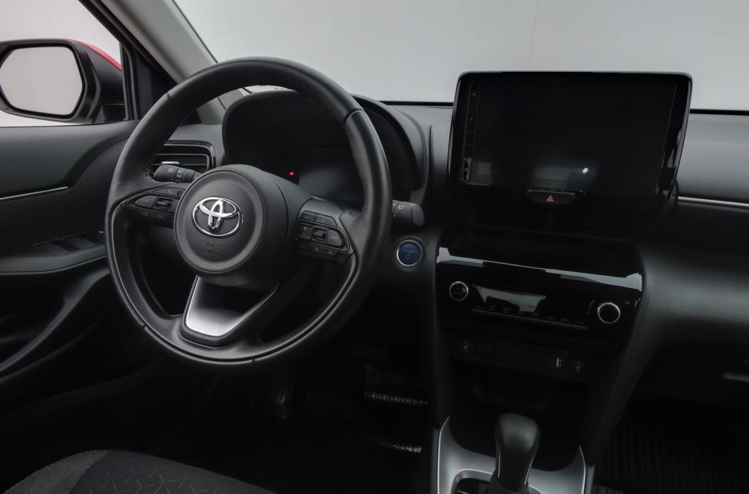 TOYOTA Yaris Cross 2023