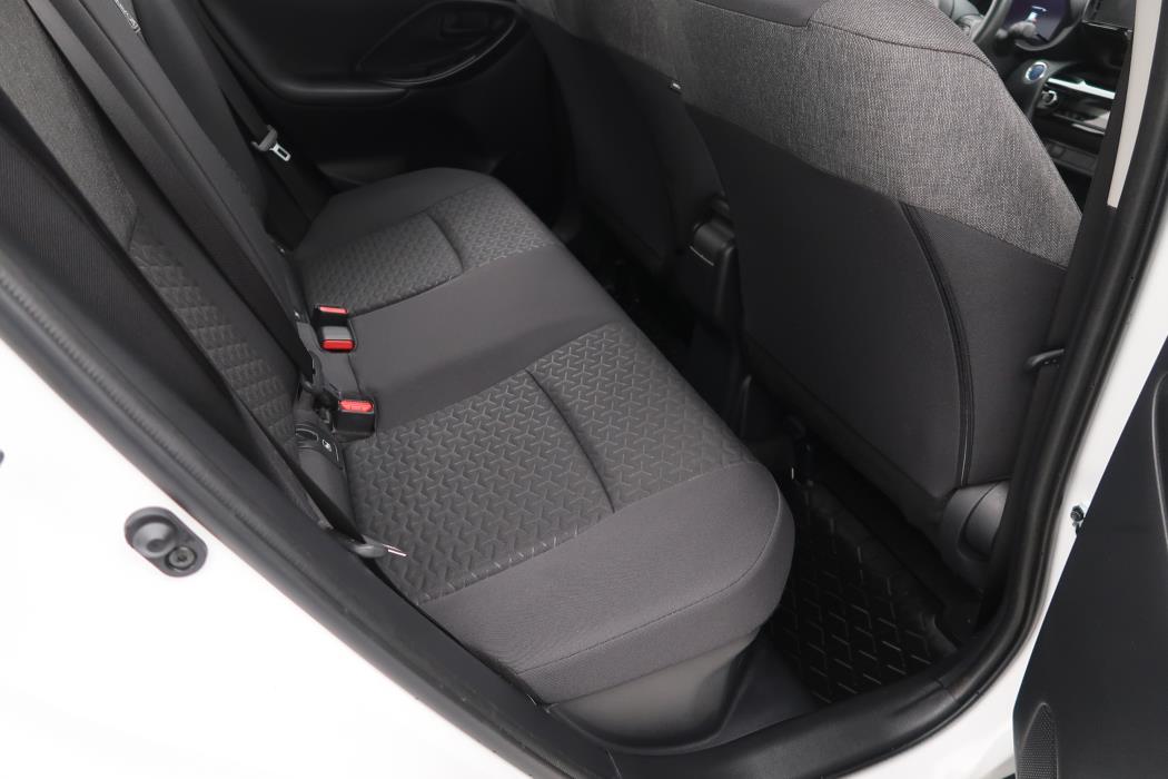 TOYOTA Yaris Cross 2023