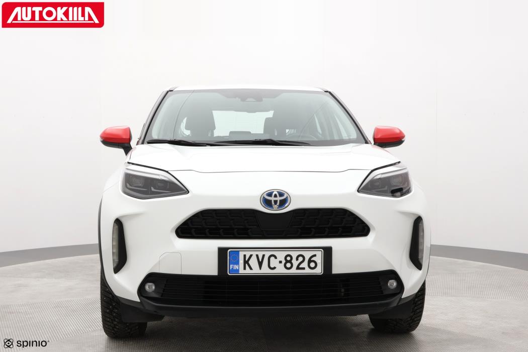 TOYOTA Yaris Cross 2023