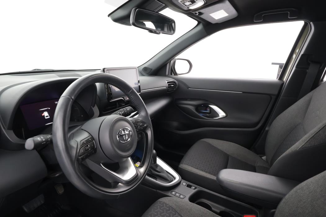 TOYOTA Yaris Cross 2023