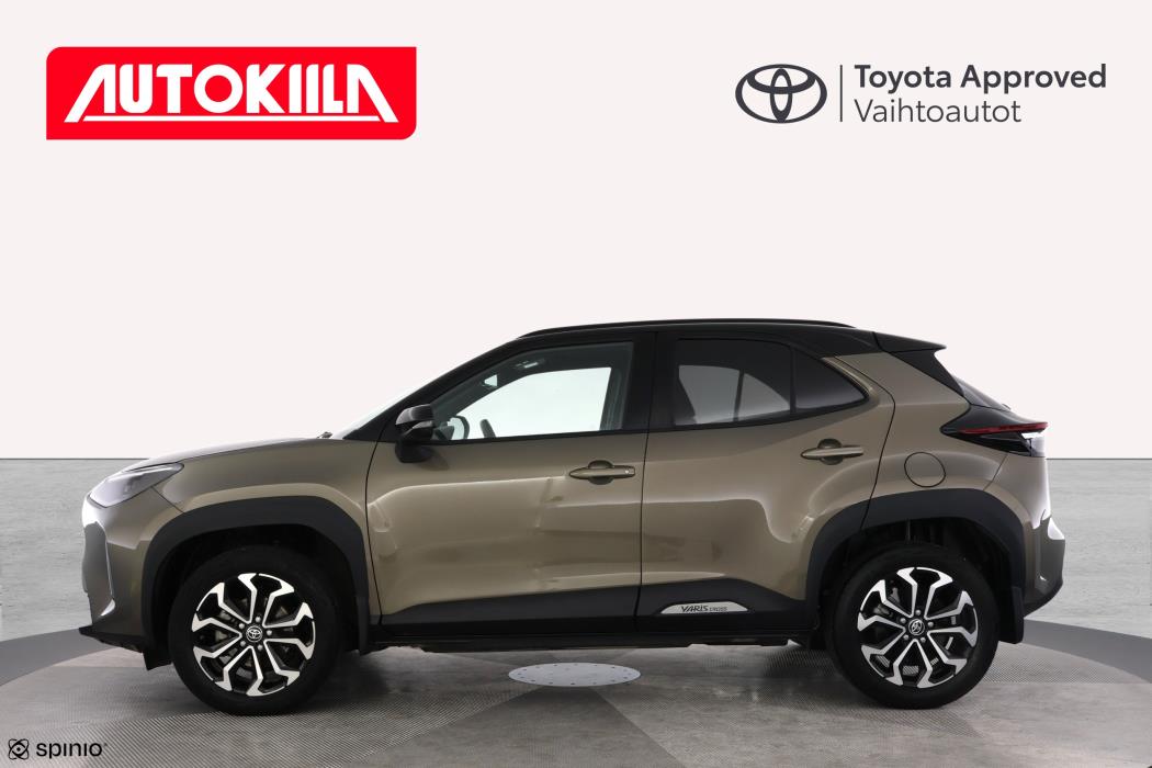 TOYOTA Yaris Cross 2023