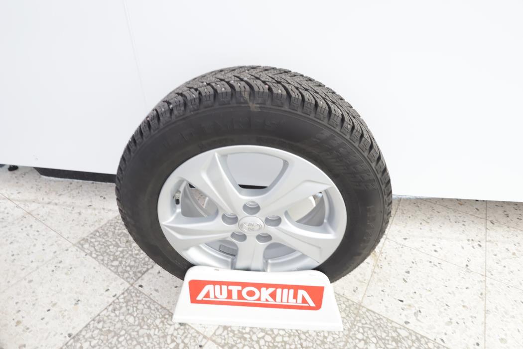 TOYOTA YARIS 2023