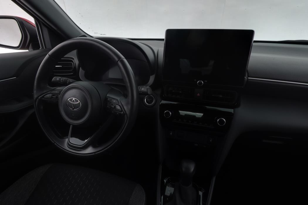 TOYOTA Yaris Cross 2024