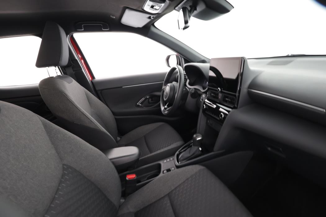 TOYOTA Yaris Cross 2024