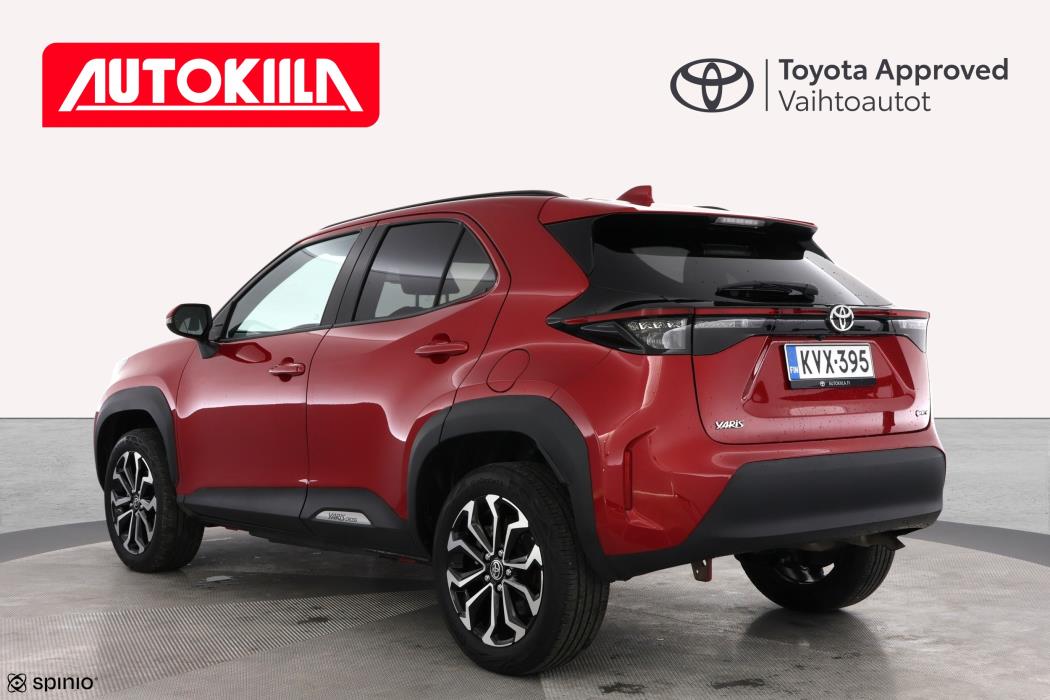 TOYOTA Yaris Cross 2024