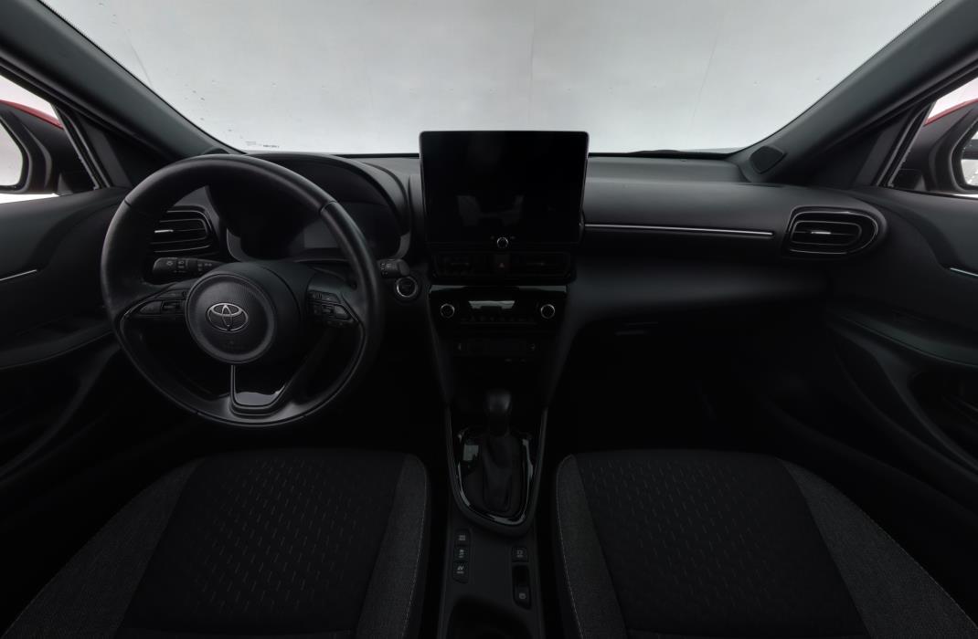 TOYOTA Yaris Cross 2024