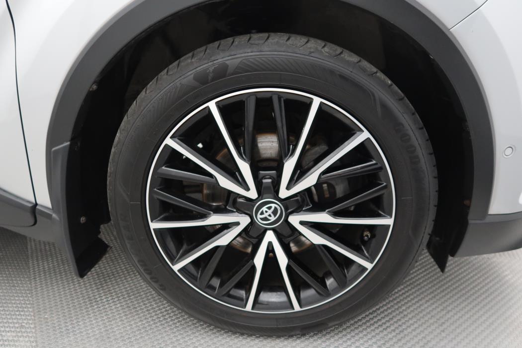 TOYOTA C-HR 2017