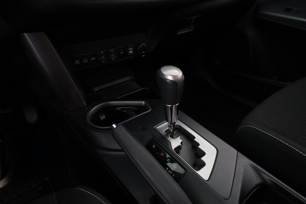 TOYOTA RAV4 2017