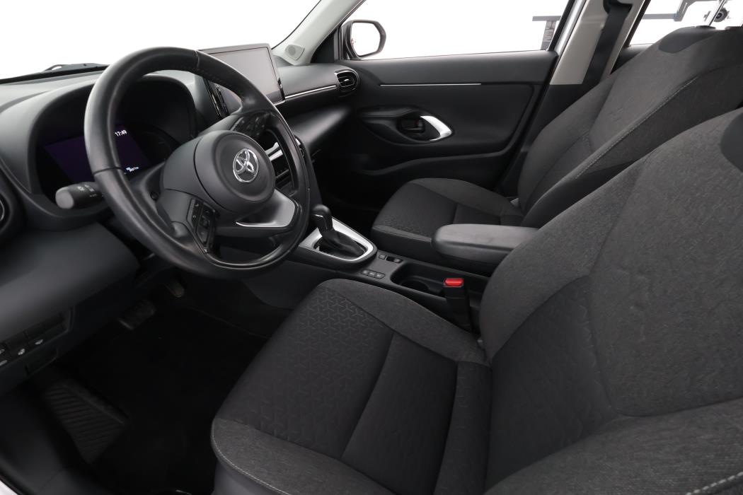 TOYOTA Yaris Cross 2023