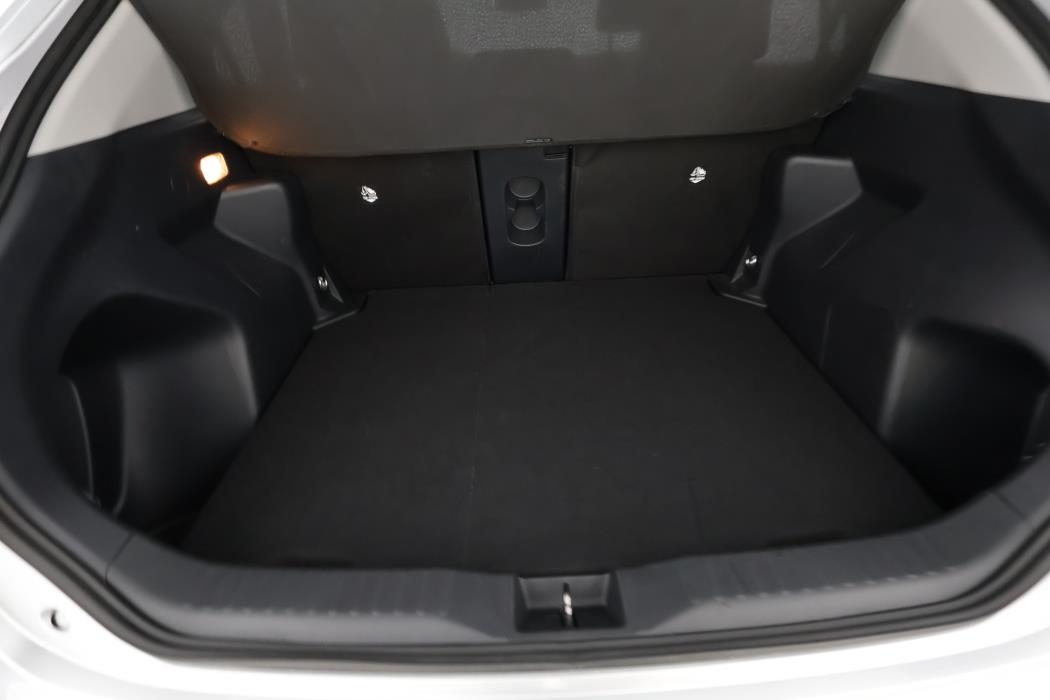 TOYOTA Yaris Cross 2023