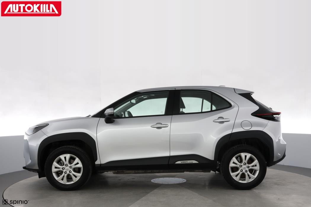 TOYOTA Yaris Cross 2023