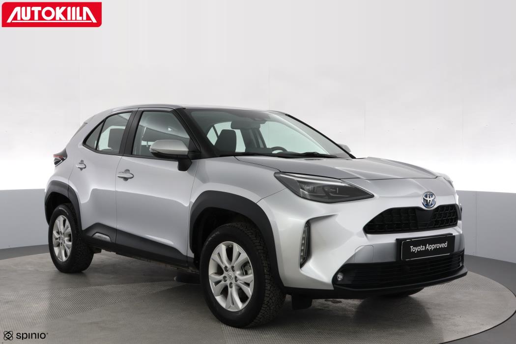 TOYOTA Yaris Cross 2023