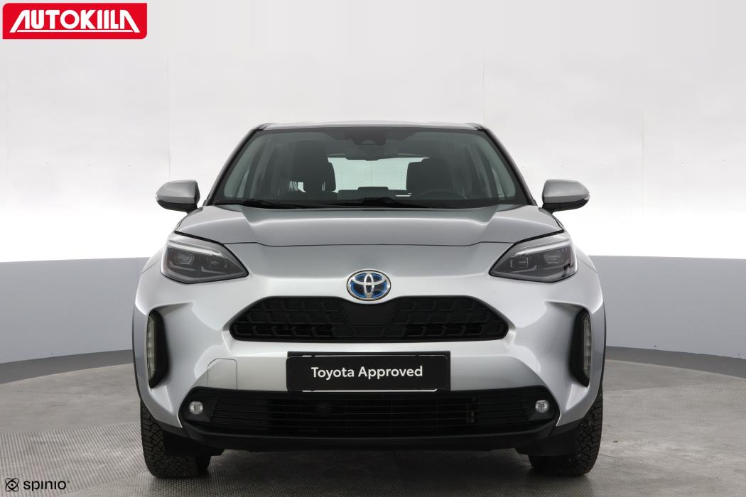 TOYOTA Yaris Cross 2023
