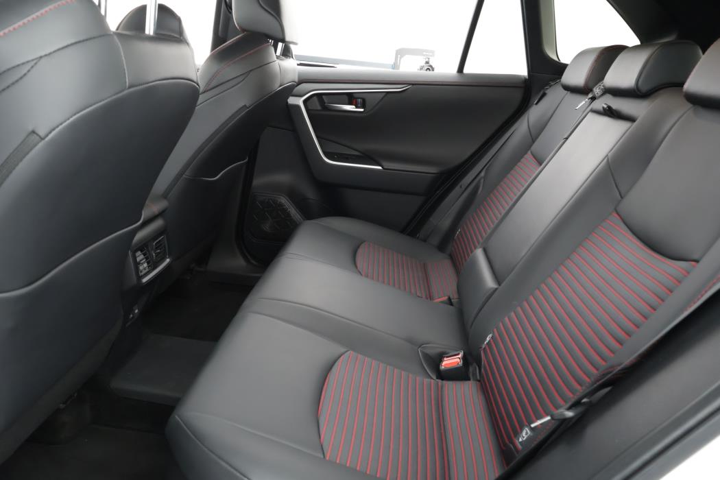 TOYOTA RAV4 Plug-in 2025