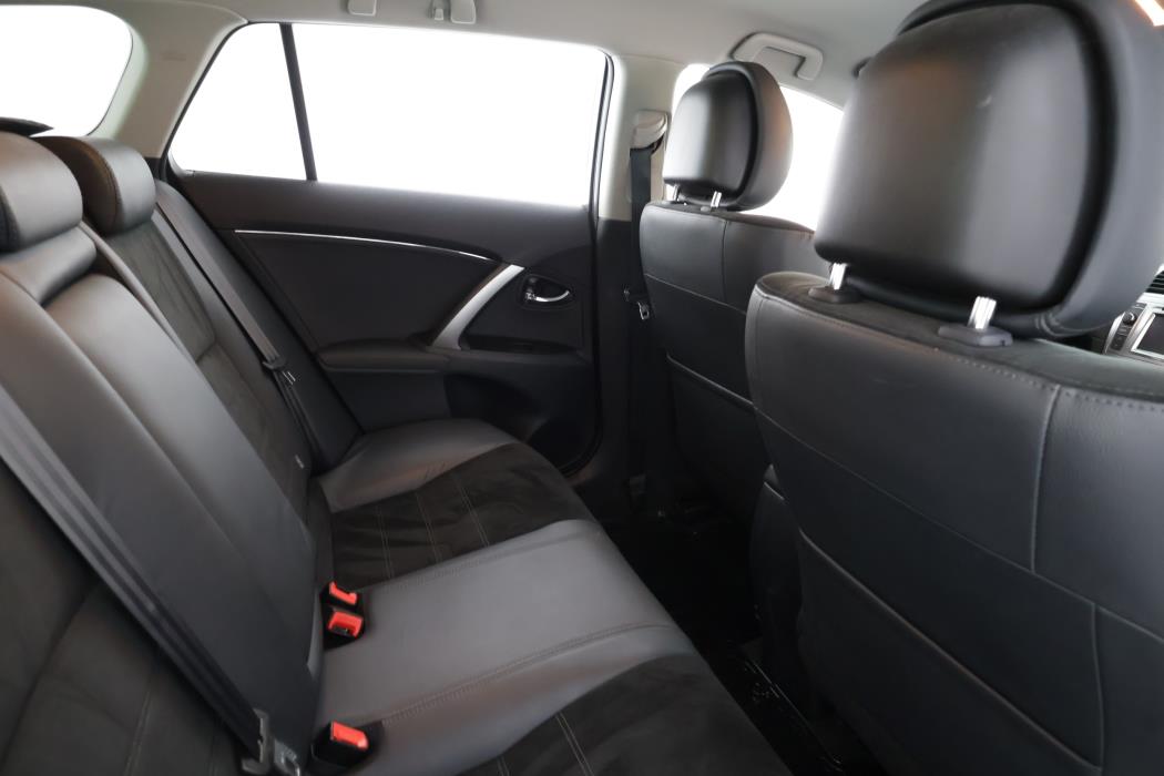 TOYOTA AVENSIS 2013
