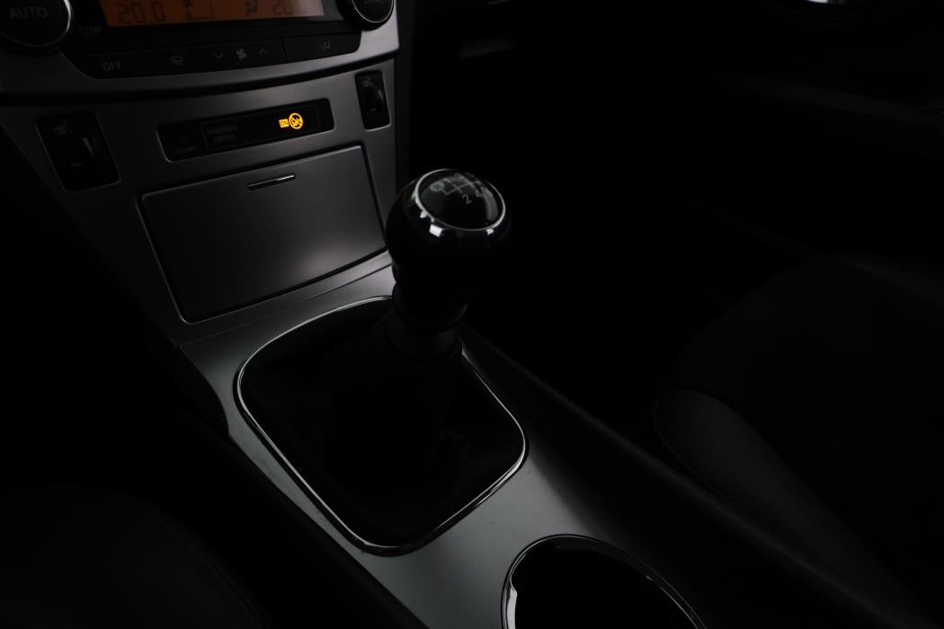 TOYOTA AVENSIS 2013
