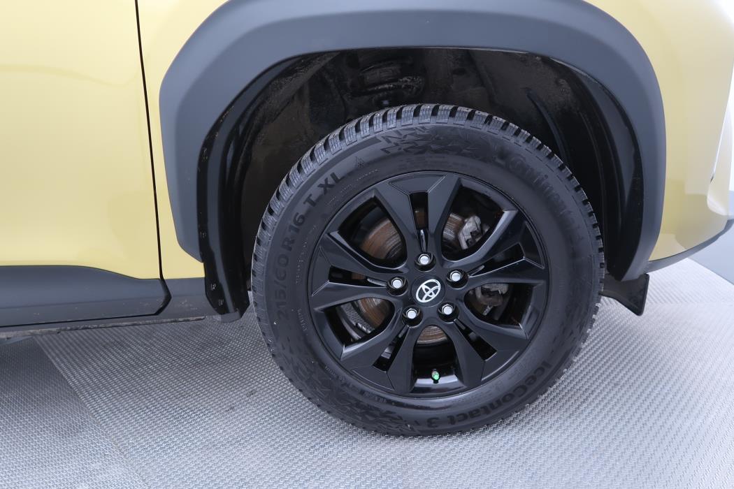 TOYOTA Yaris Cross 2022