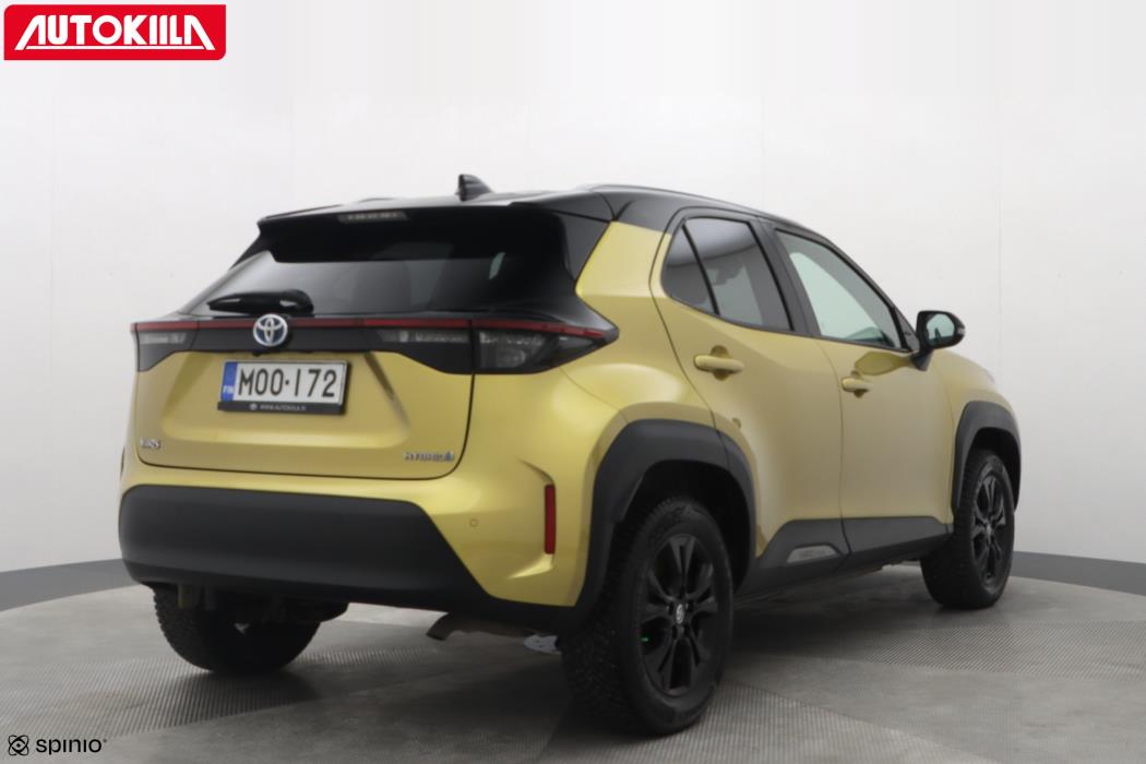 TOYOTA Yaris Cross 2022