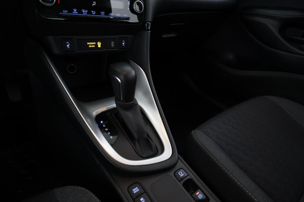 TOYOTA YARIS 2023
