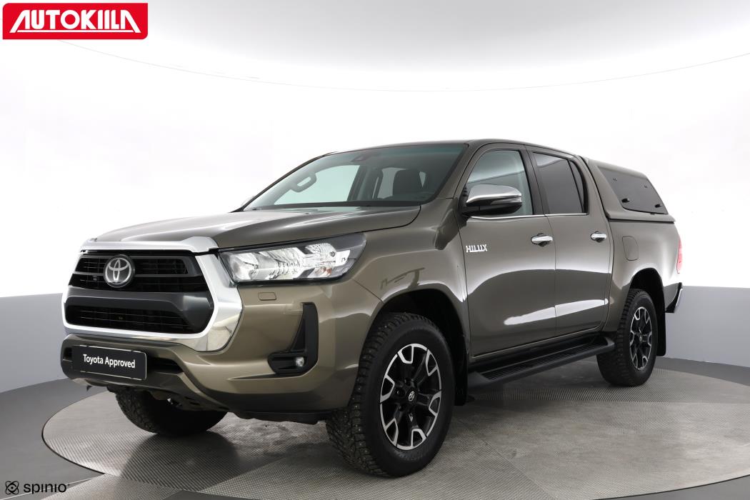 TOYOTA HILUX 2023