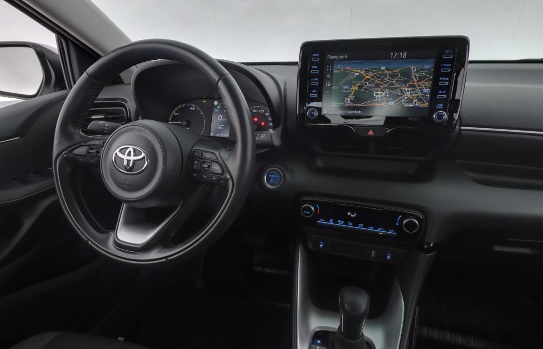TOYOTA YARIS 2023