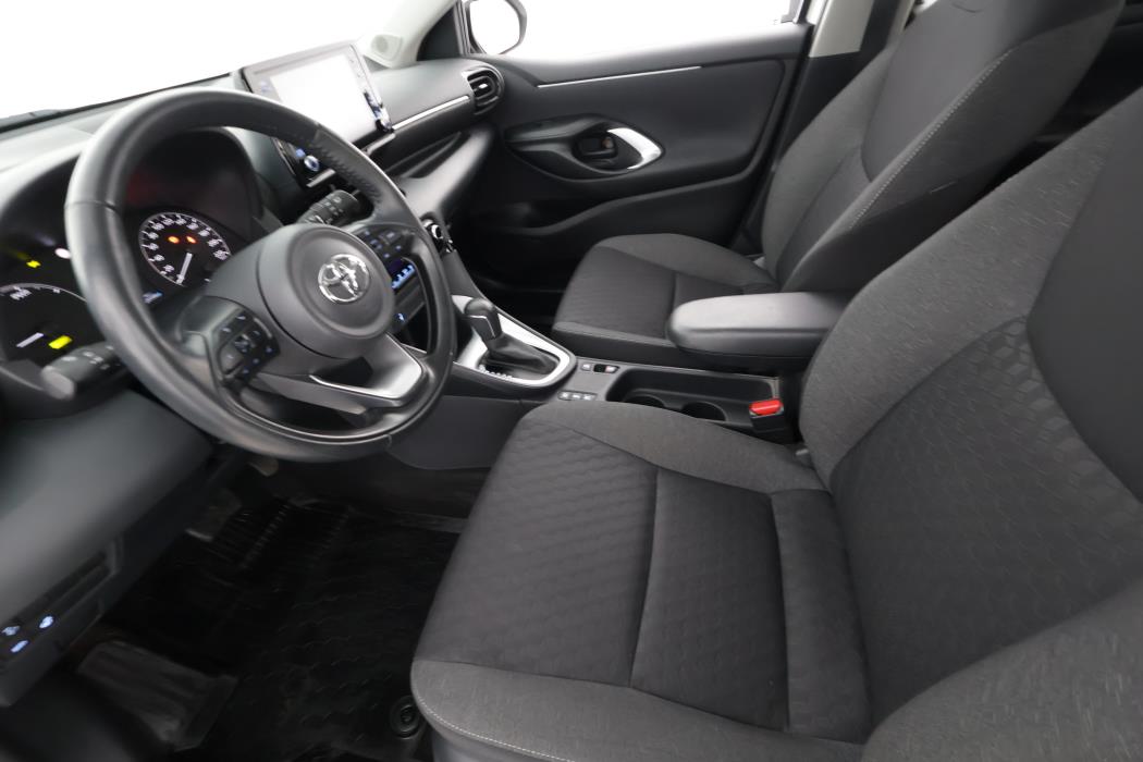 TOYOTA YARIS 2023