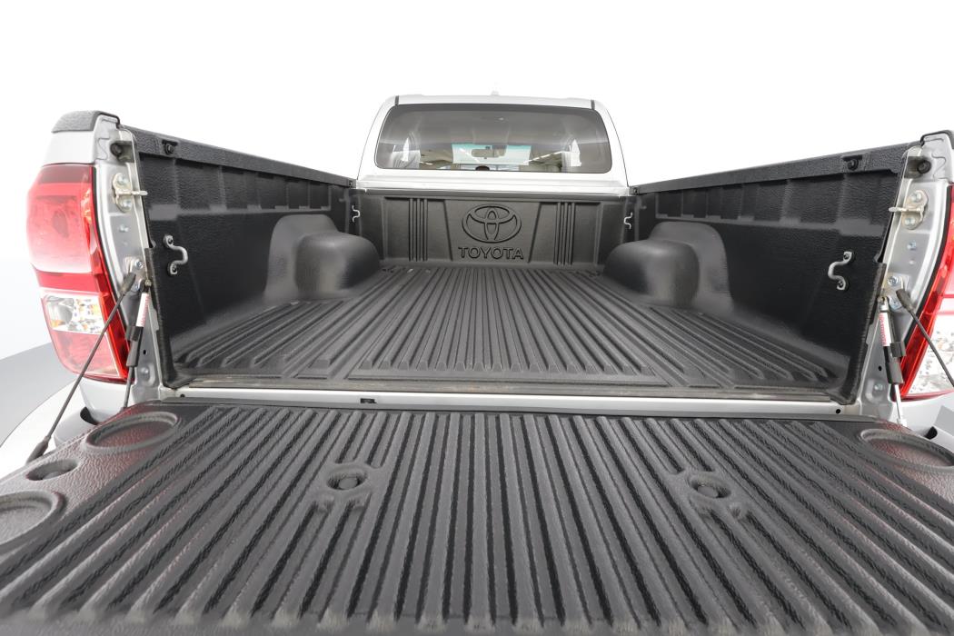 TOYOTA HILUX 2025