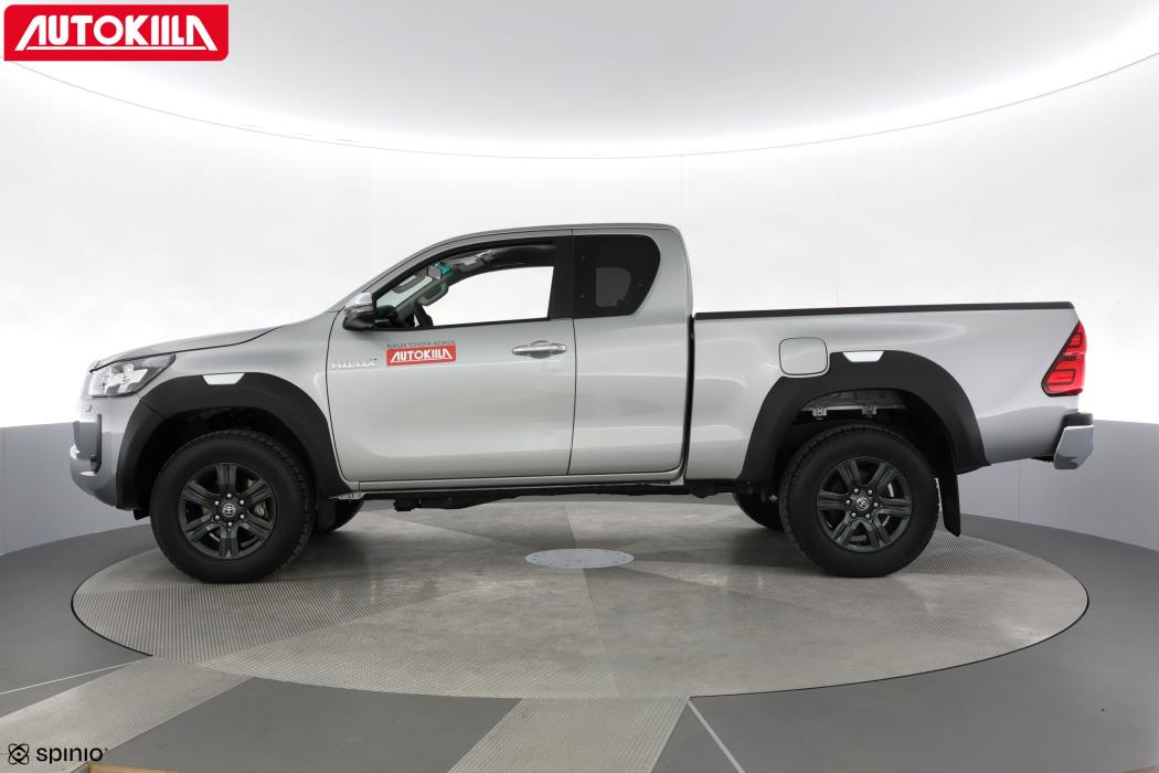 TOYOTA HILUX 2025