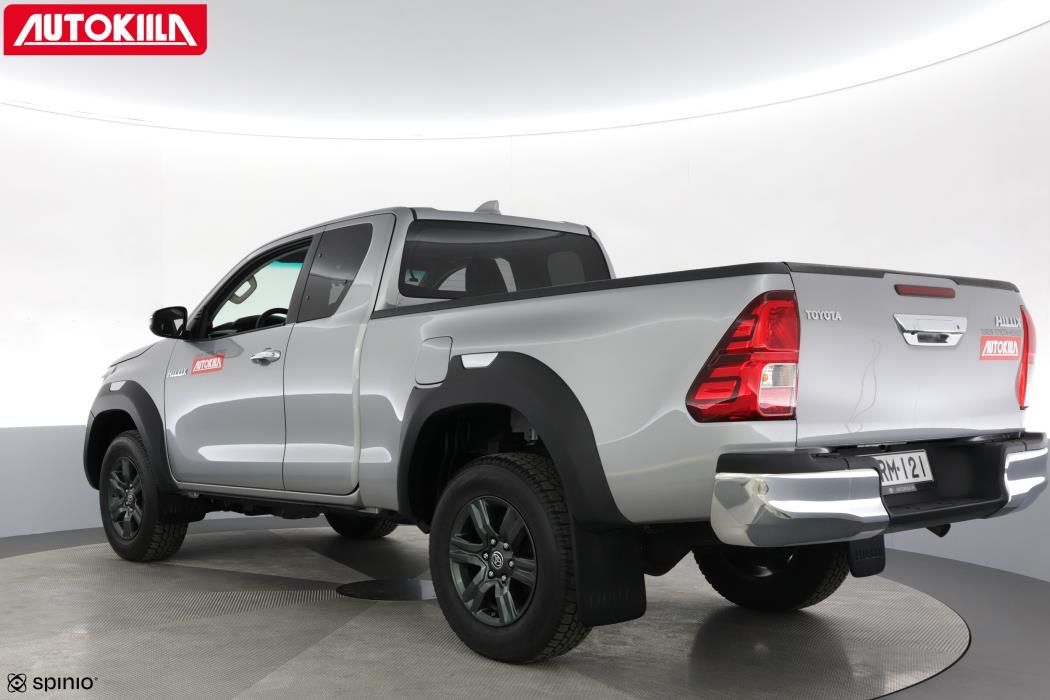TOYOTA HILUX 2025