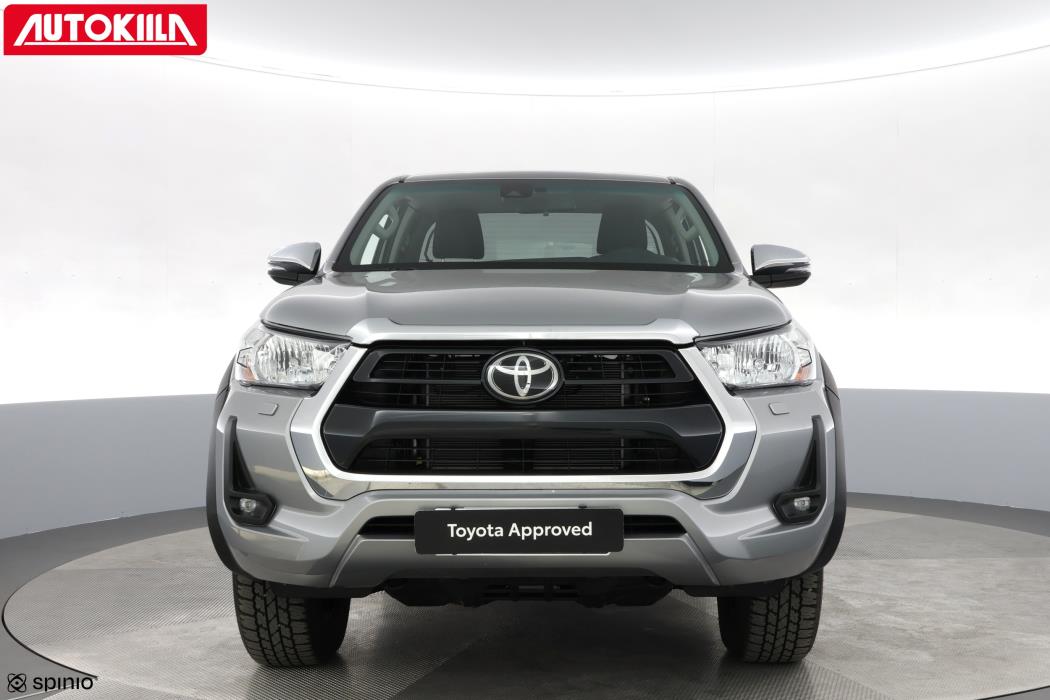 TOYOTA HILUX 2025