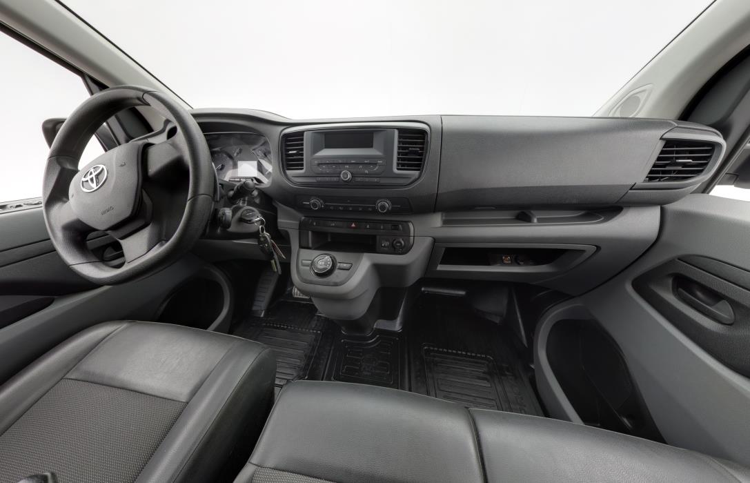 TOYOTA Proace 2021