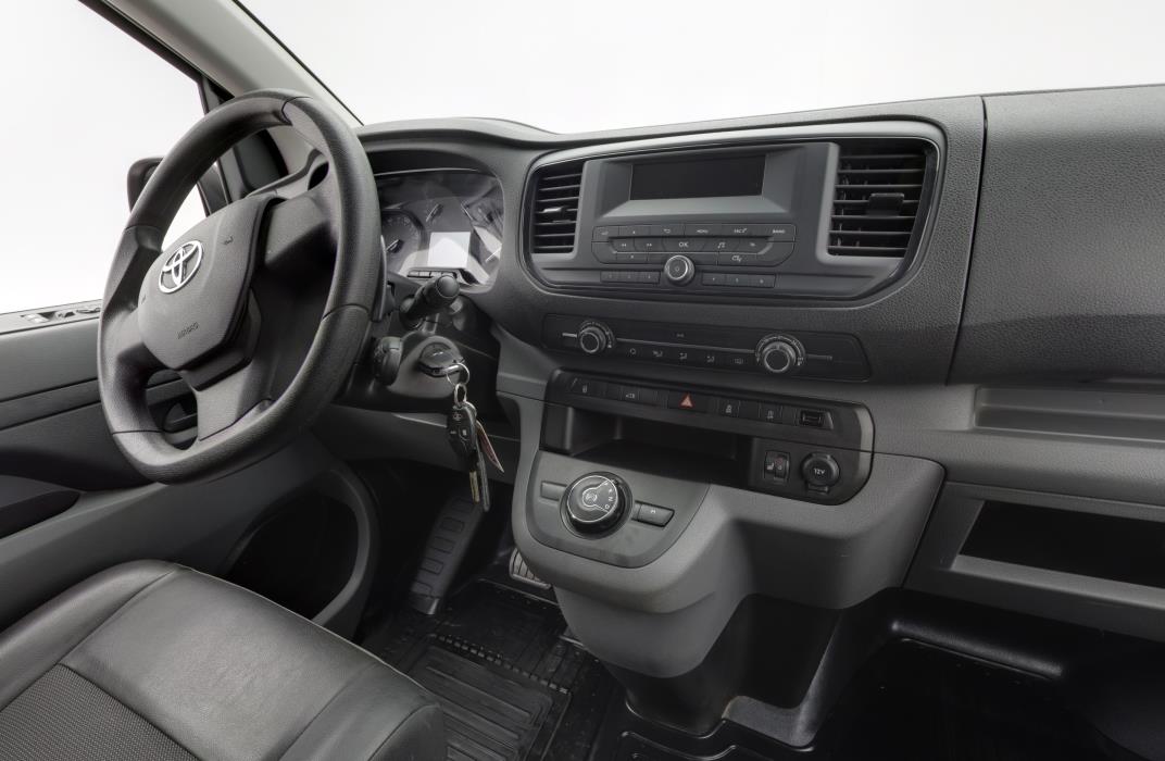 TOYOTA Proace 2021