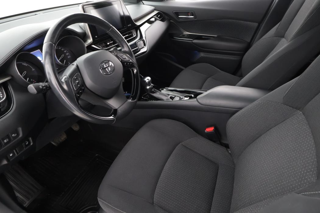 TOYOTA C-HR 2018
