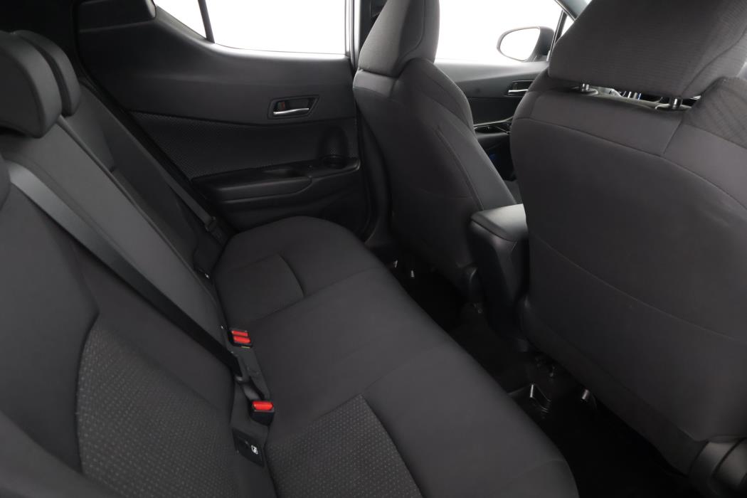 TOYOTA C-HR 2018