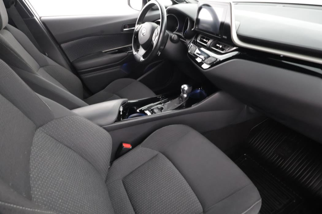 TOYOTA C-HR 2018
