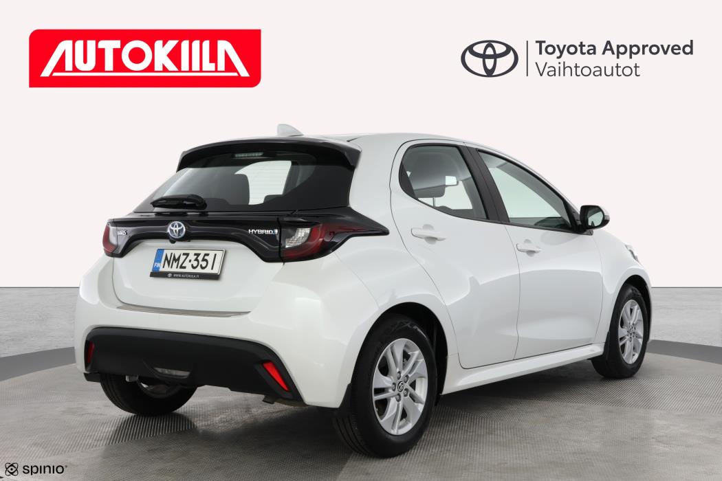 TOYOTA YARIS 2023
