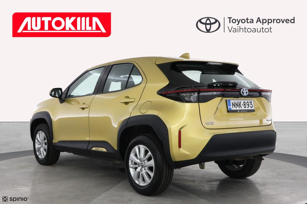 TOYOTA Yaris Cross 2024