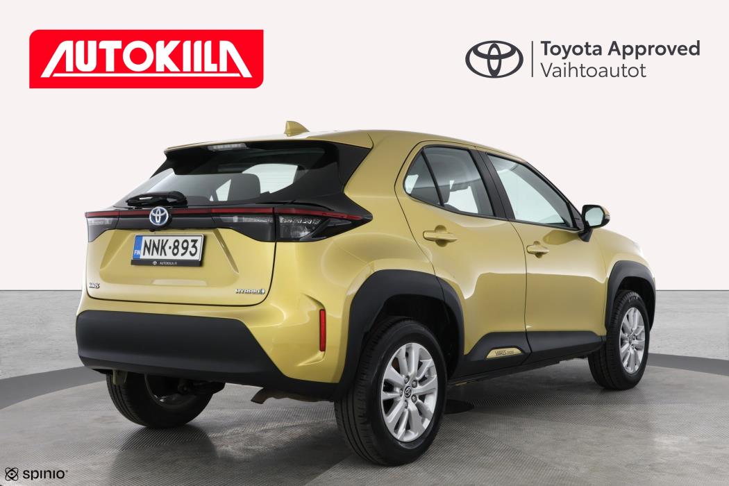 TOYOTA Yaris Cross 2024
