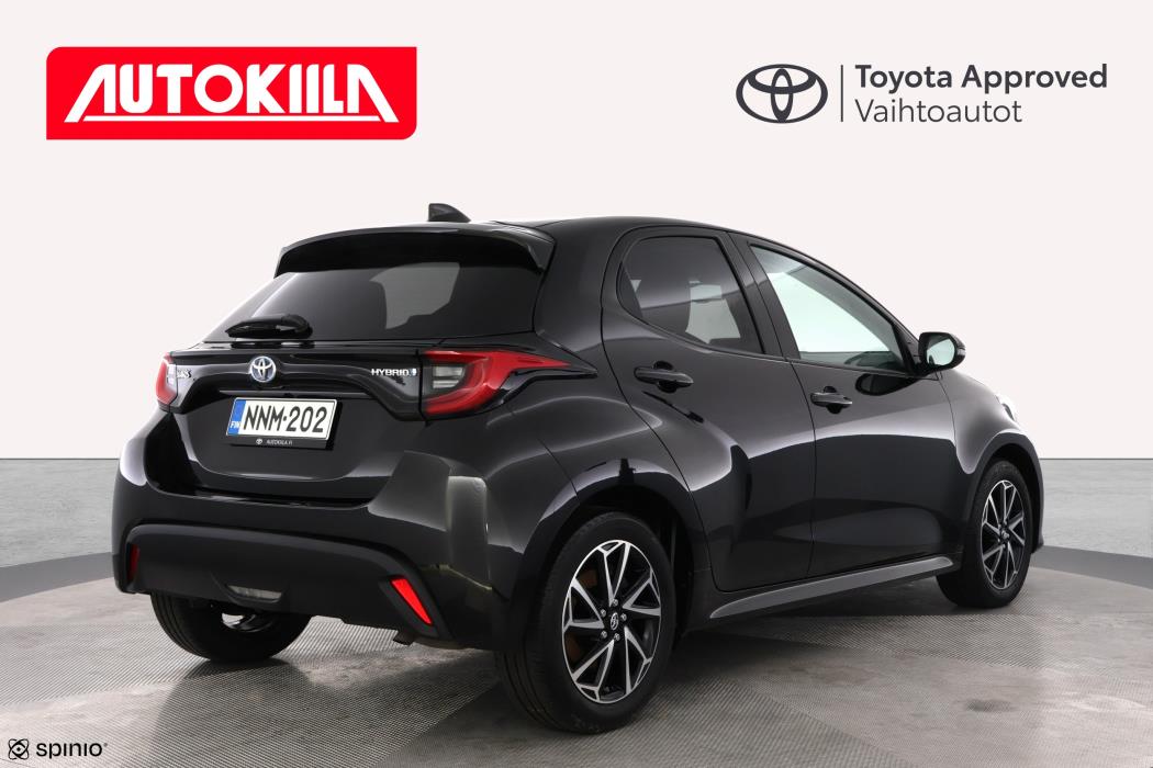 TOYOTA YARIS 2024