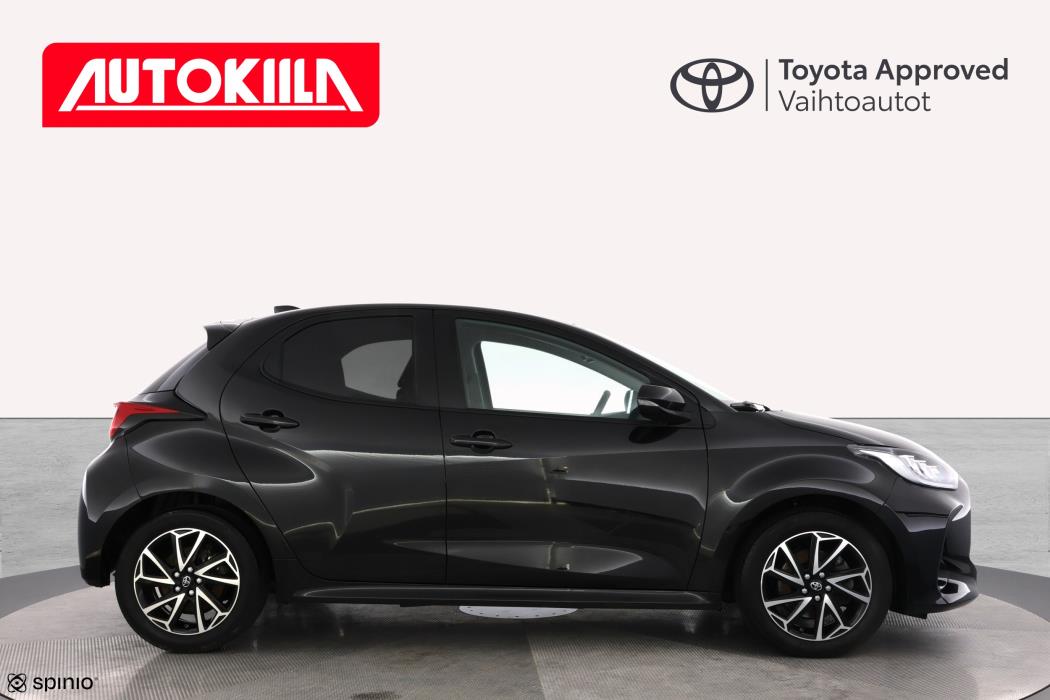 TOYOTA YARIS 2024