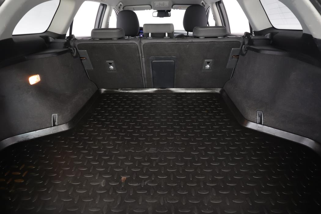 TOYOTA AVENSIS 2015