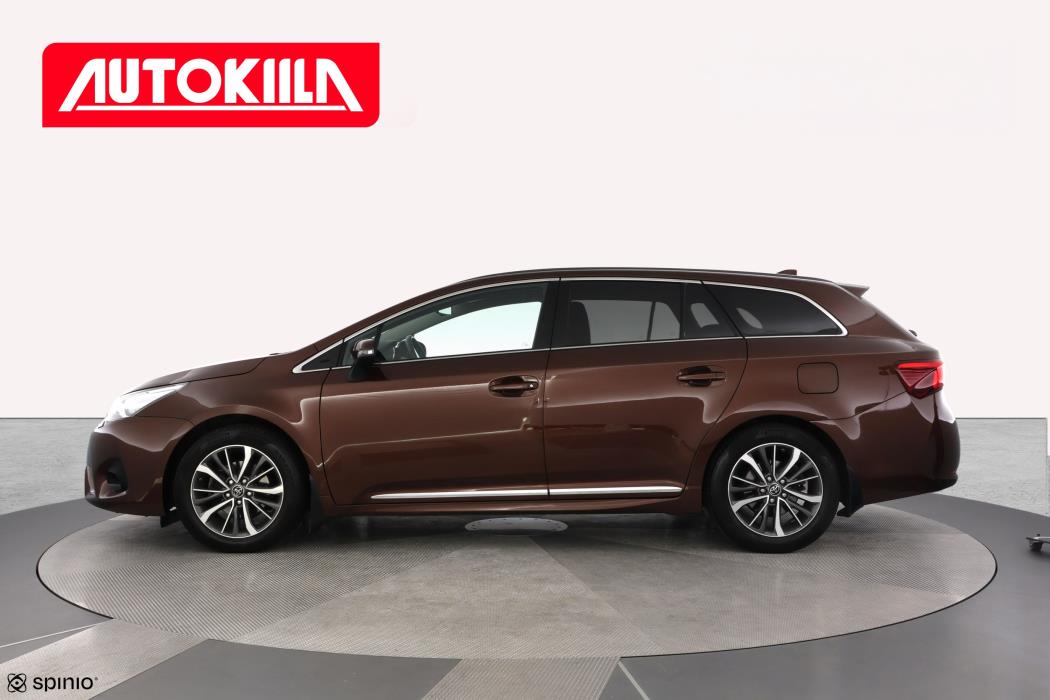 TOYOTA AVENSIS 2015