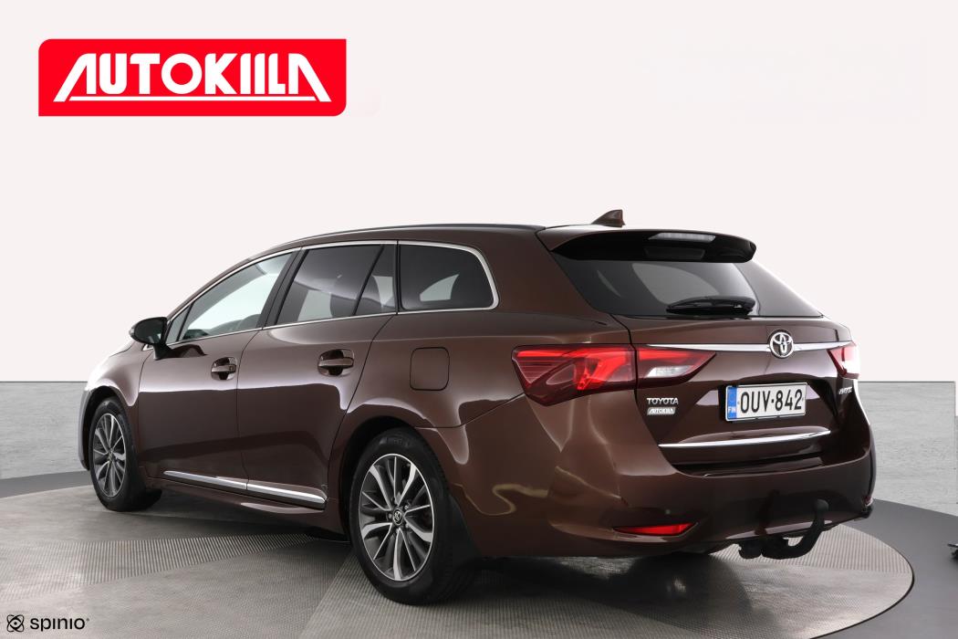 TOYOTA AVENSIS 2015