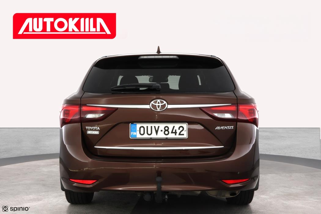 TOYOTA AVENSIS 2015