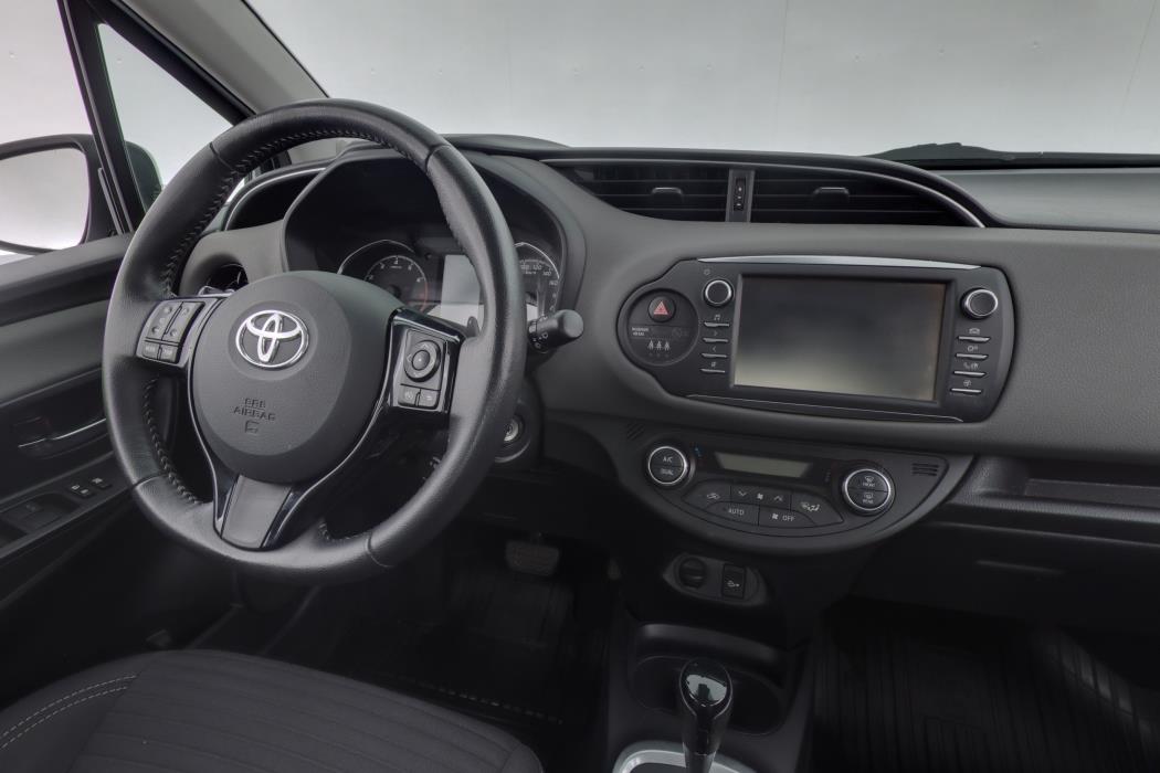 TOYOTA YARIS 2017