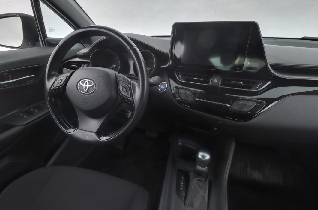 TOYOTA C-HR 2019